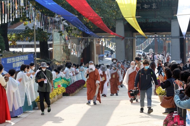 2020.10.26_자비순례 봉은사 도착 (3)